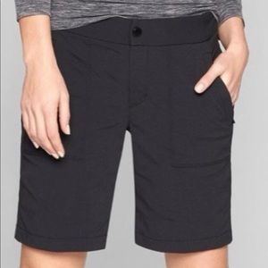 Athleta Black Trekkie Bermuda Shorts Size 6